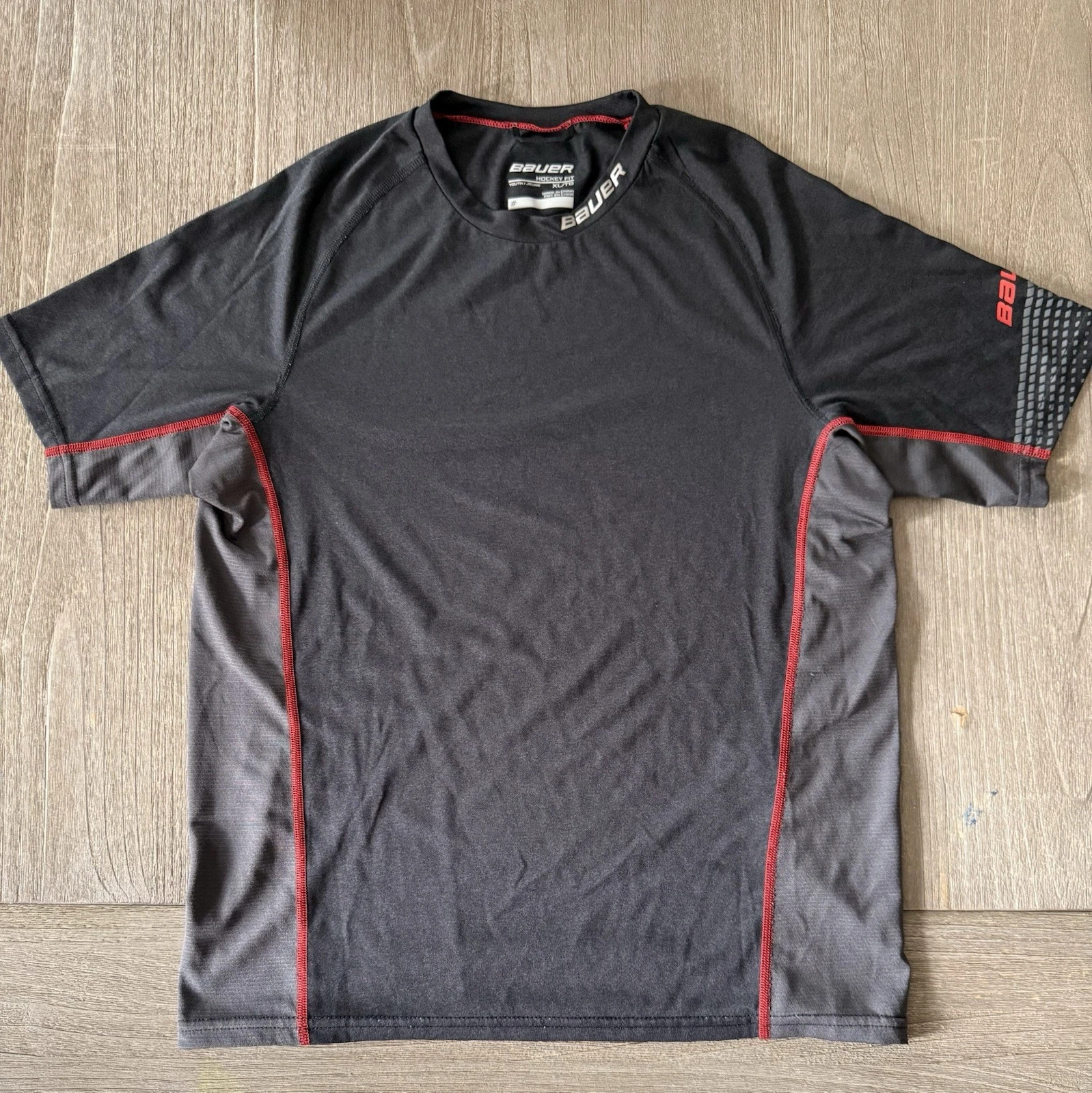Bauer Youth Hockey Fit Shirt Size XL Training Short Sleeve Black Gray Red