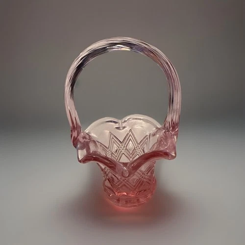 Fenton Art Glass Dusty Rose Diamond Lace Mini Basket Vintage Excellent Shape