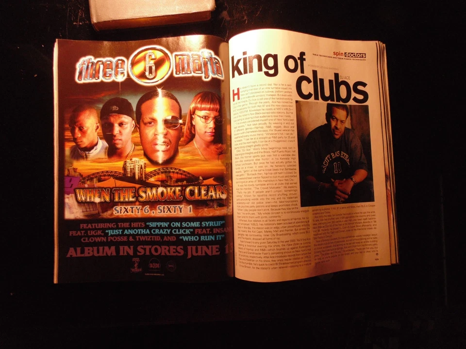 The Source Magazine July 2000 Issue #130 EMINEM - Image 3 of 4