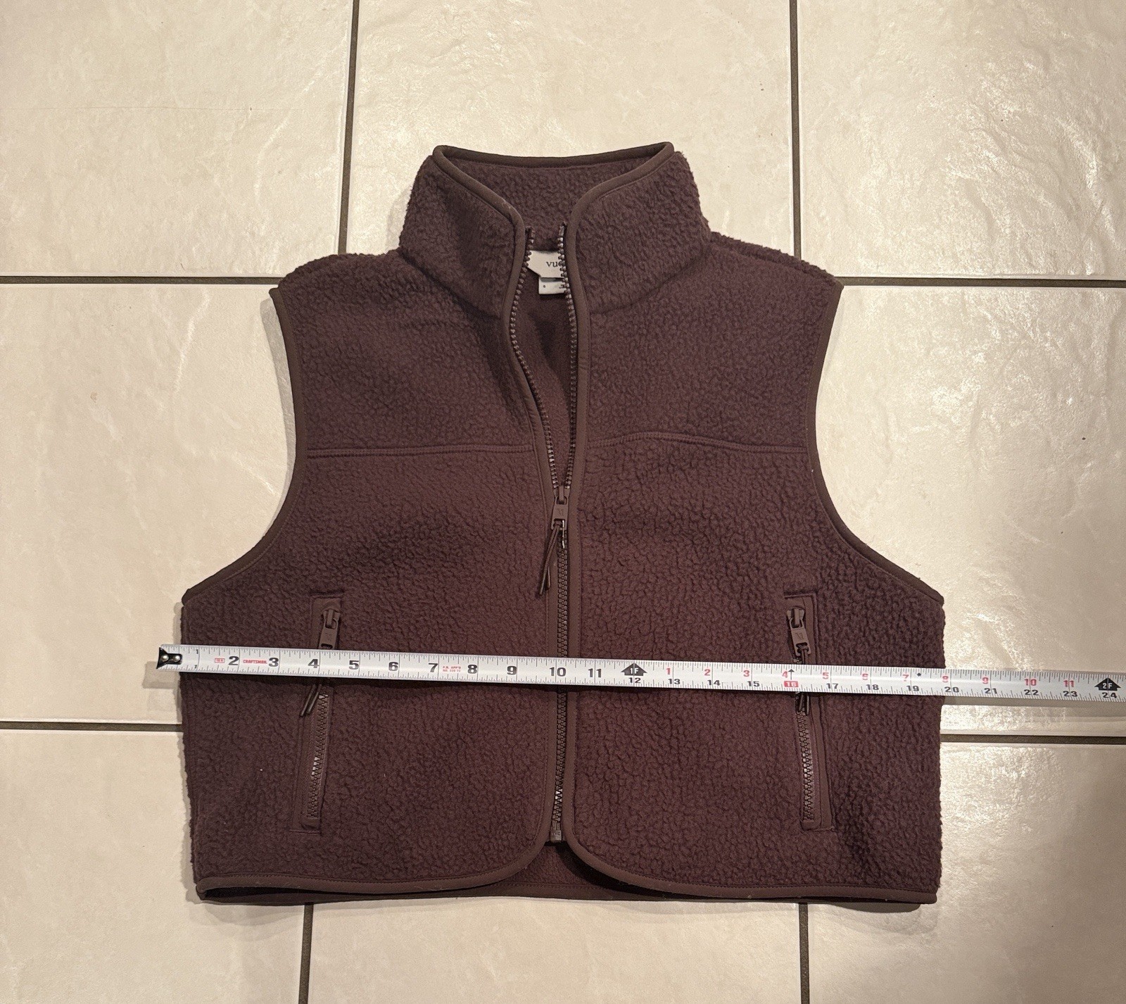 Vuori Java Alpine Vest Size Small - image 3