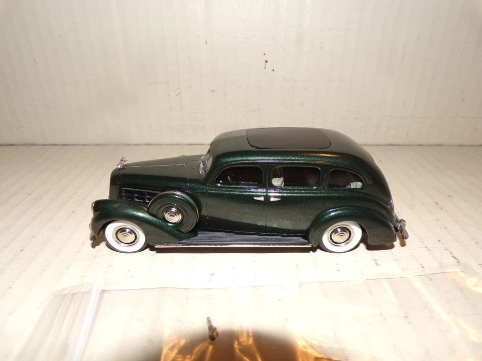 BROOKLIN BRK 141 1937 LINCOLN 7-PASSENGER SEDAN 1:43 ORIGINAL BOX - Image 2 of 4