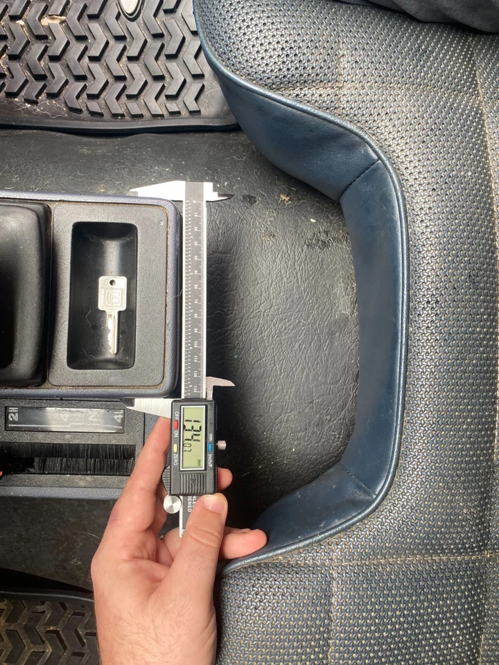 Portavasos Jeep Comanche para asientos de banco  Foto 2 de 4