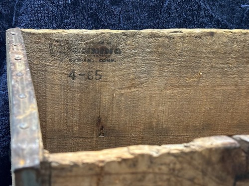Boissons château qualité saveurs fruits C.B.W. Caisse à soda en bois Ansonia Conn - Photo 2/11