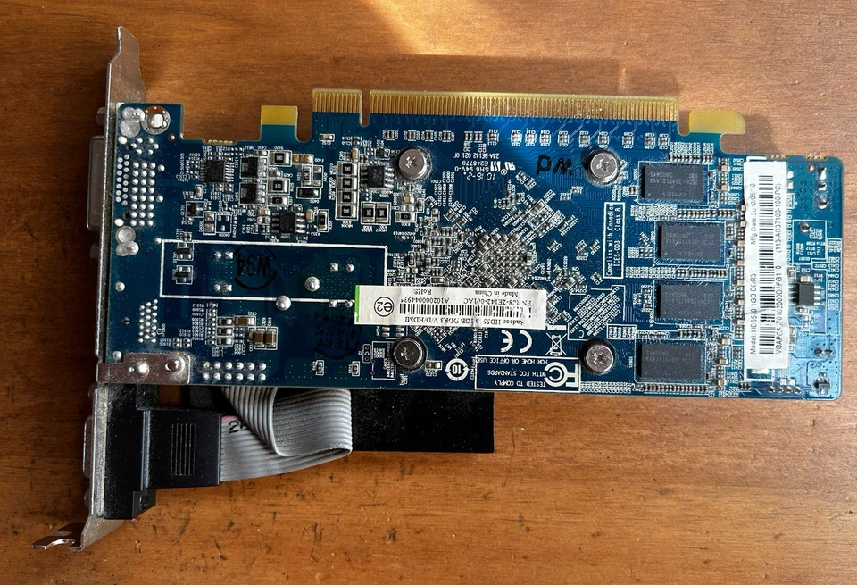 Radeon HD 5570 1GB DDR2 PCIe HDMI Graphics Card - Image 2 of 3