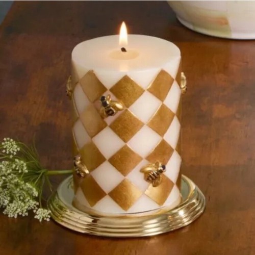 MacKenzie Childs Gold Harlequin 4“ BEE PILLAR CANDLE BeesWax Blend NEW NO BOX - Picture 9 of 9