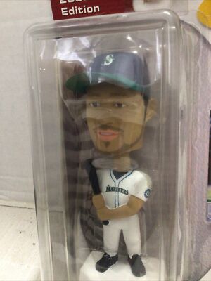 Upper Deck Playmakers Ichiro Suzuki Bobblehead 2002 MLB Edition