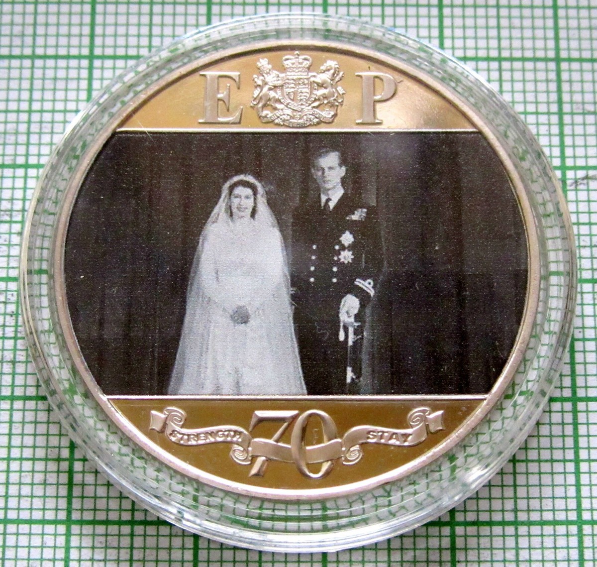 GIBRALTAR 2017 CROWN, 70th Wedding Anniv Queen Elizabeth II