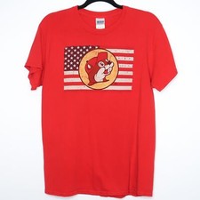 Gildan Buc-ee's Graphic T-shirt Size Medium Red Born in the USA Made in Texas