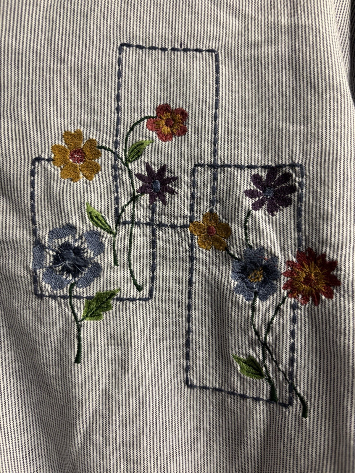 Basic Editions White Blue Striped Embroidered But… - image 2