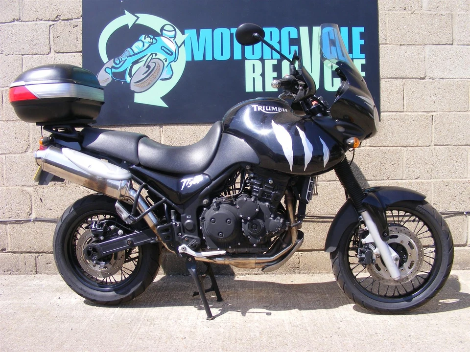 Triumph Tiger 955 Regulator Rectifier 2001 to 2006 955i T709EN B088 - Image 4 of 4