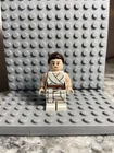 Lego Star Wars Rey - White Tied Robe Mini figures, sw1054