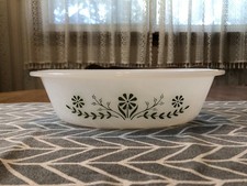 Glasbake Oval Baking Dish J235 Green Daisy