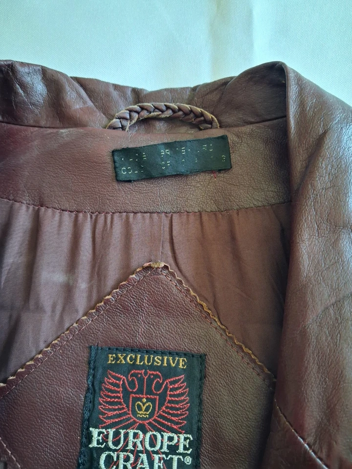 Chaqueta de cuero artesanal vintage para hombre Europa marrón talla M - clásica con botones delanteros Foto 3 de 4