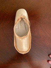 FREED OF LONDON POINTE SHOES ~ SIZE 5 1/2  MUSIC NOTE MAKER ~ NEW