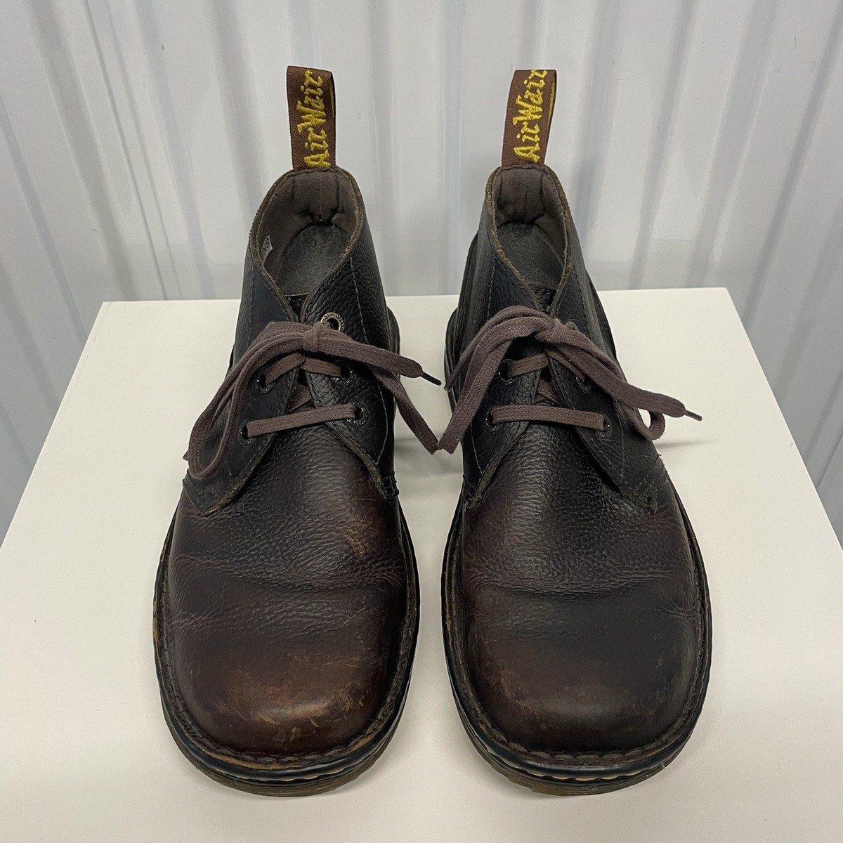 DR MARTENS SUSSEX BEAR TRACK SLIP RESISTANT CHUKKA BOOTS DARK BROWN Dr. Martens Sussex Men main image 2