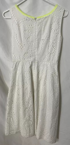 Tahari Phoebe Dress Sz 2 Joey White Eyelet Fit & Flare Lined Sleeveless Zip Back - Picture 2 of 14