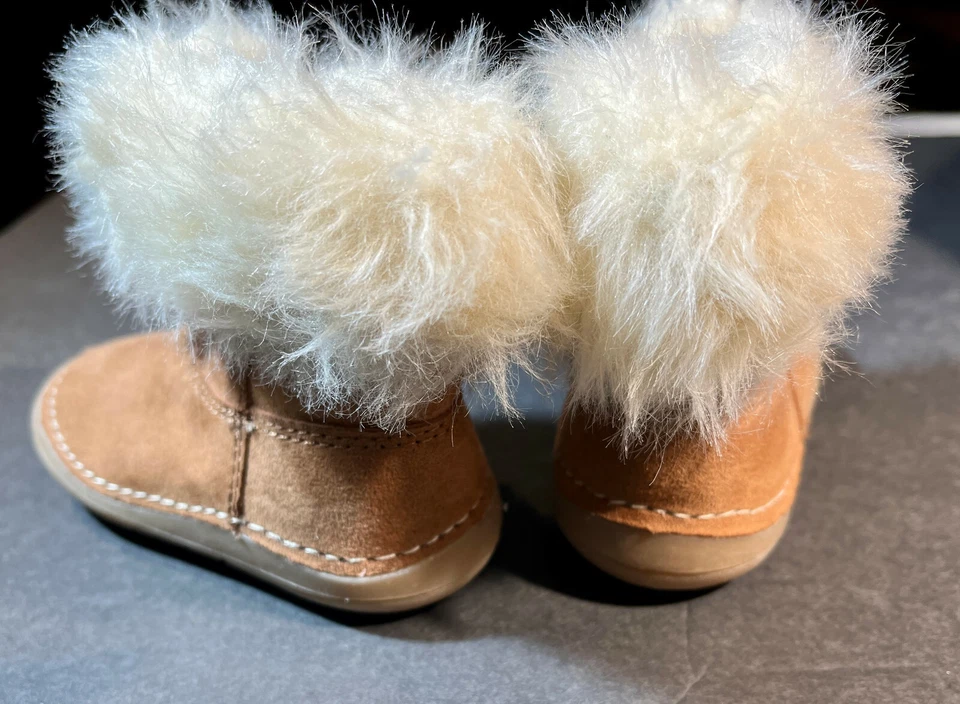 Botines Mocasín Niños Pequeños Genuinos Niños Por OSHKOSH Talla 3 Piel Sintética ¡Con Cremallera Fácil! Foto 3 de 4