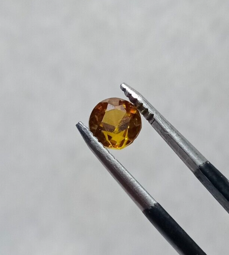 Piedra preciosa suelta brillo superior esfena/titanita corte natural de 1,10 quilates de Pakistán - Imagen 9 de 9