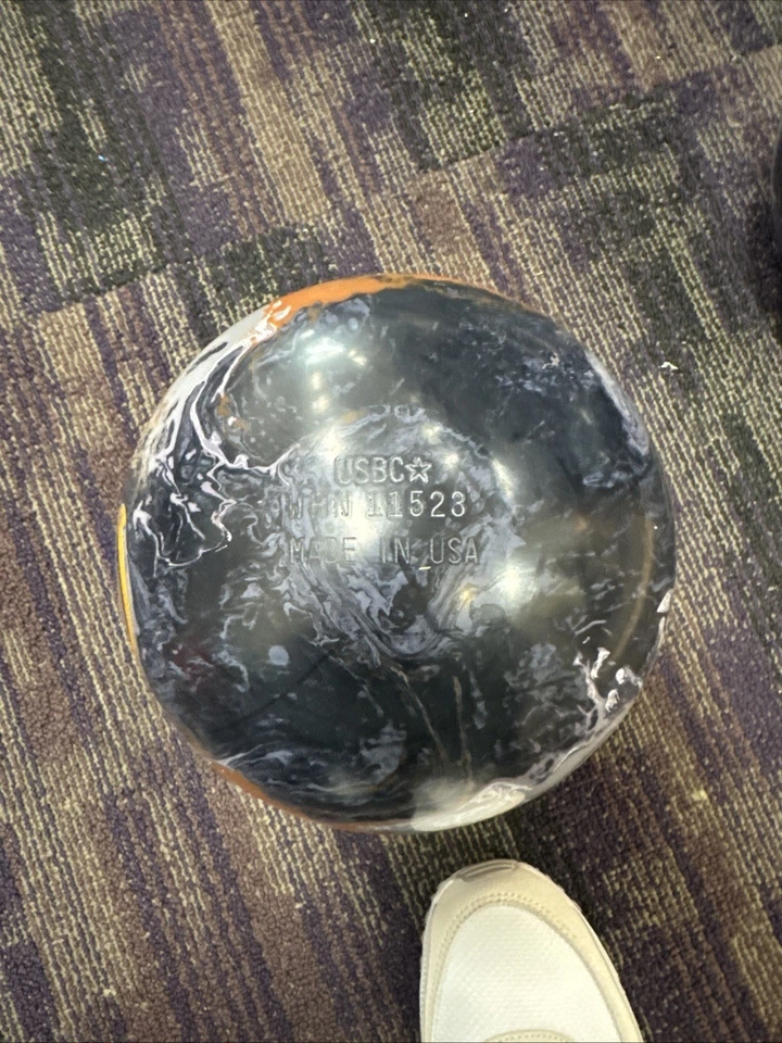 Motive Pride de 15 lb “nuevo”, mano derecha, 2 manos (sin perforar el pulgar) Foto 4 de 4