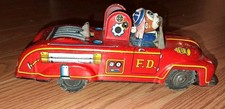 TIN TOY FRICTION FIRE TRUCK MADE JAPAN 1950S FIRE DEPARTMENT TRUCK LITHOGRAPH