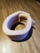 Cervicalstütze, neuwertig unbenutzt, medium,...