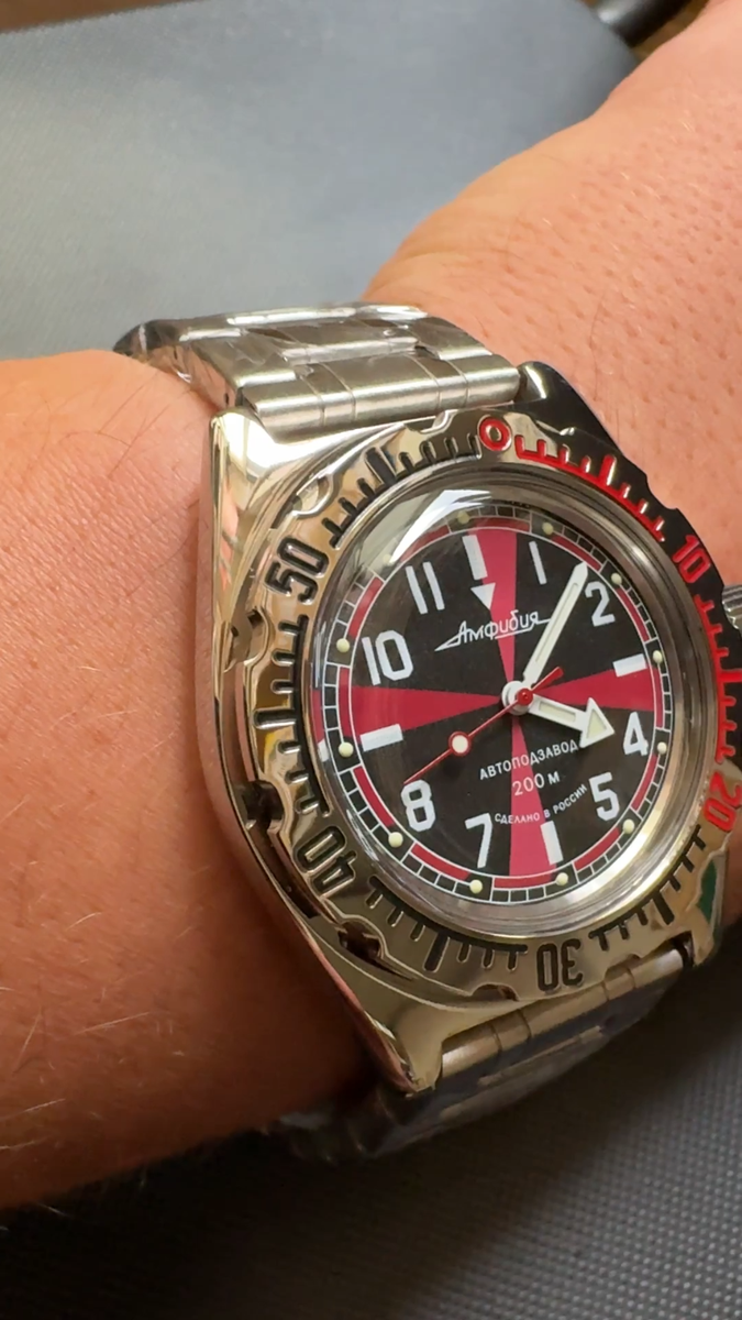 Vostok Amphibia 110650 Watch Military Diver Mechanical Automatic