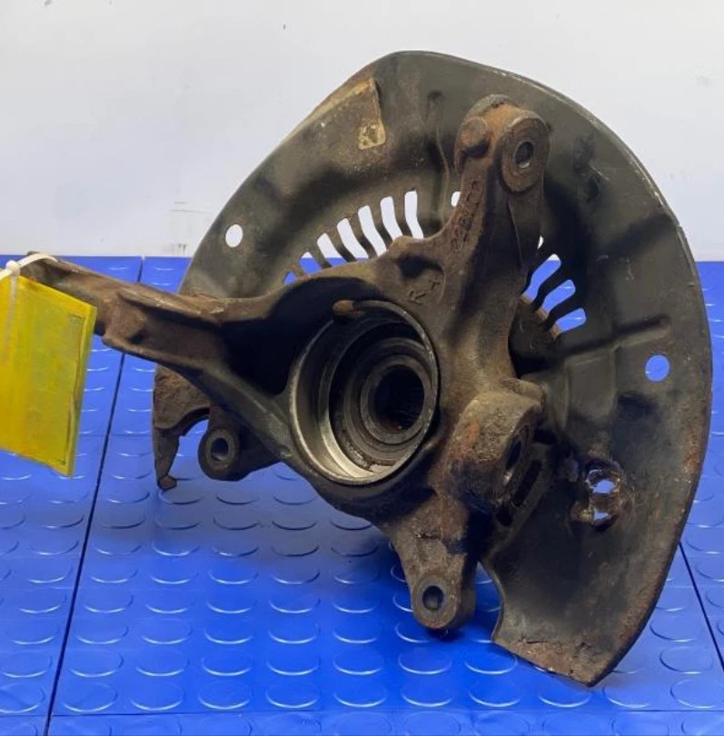 Toyota Sienna 2011-2020 6 cilindros delantero derecho pasajero husillo conjunto nudillo Foto 2 de 4