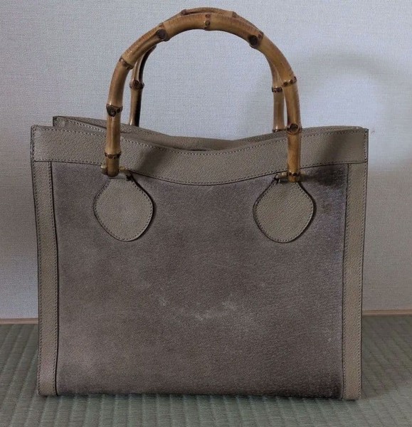 GUCCI Diana Bamboo Handle Tote Bag Large Beige Suede Leather Vintage Luxury
