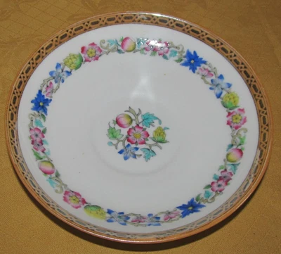 Sous-tasse porcelaine anglaise Minton N°4869 - Photo 1/4