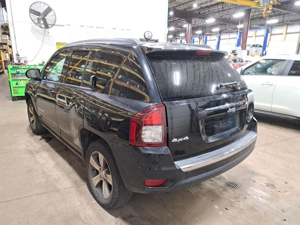 Brake Master Cylinder 2016 Compass Sku#4278399 - Image 3 of 4