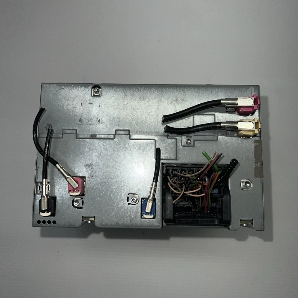 Unidade módulo de navegação CD rádio Sirius 2009-2013 BMW M3 E90 E92 E93 328i 335i - Imagem 4 de 4