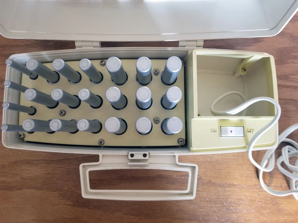 Vintage Oster Curlsette Model 613 Hot Rollers with Clips Tested Working.  Japan - Image 2 of 4