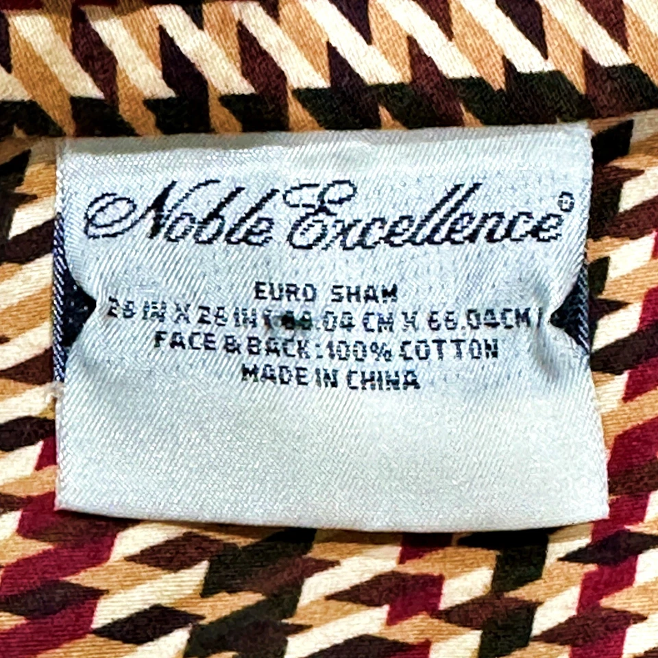 Juego de dos fundas de almohada Noble Excellence Houndstooth Euro borgoña y marrón Foto 4 de 4