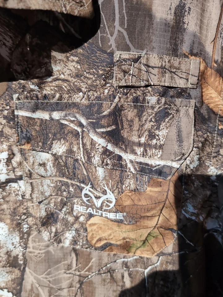 Men's Edge Realtree Camo X-Large Short Sleeve Front Pockets NWT - Image 3 of 4