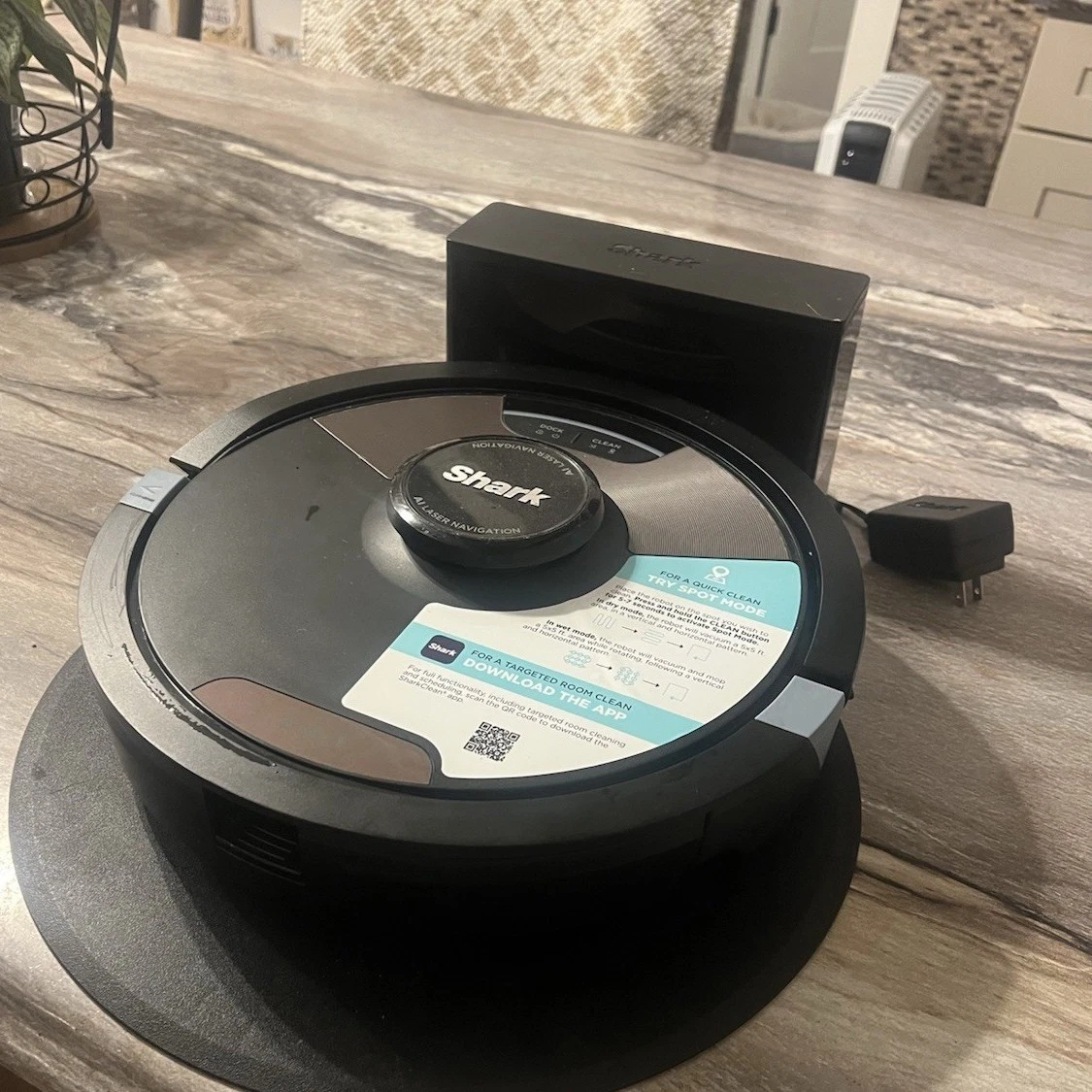 Shark AI Ultra Robot 2-in-1 Vac & Mop RV2620WFUS Charging Dock/ parts or repair
