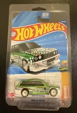 Hot Wheels 2025 BMW M3 Wagon Super Treasure Hunt STH P Case 245/250 W/Protector