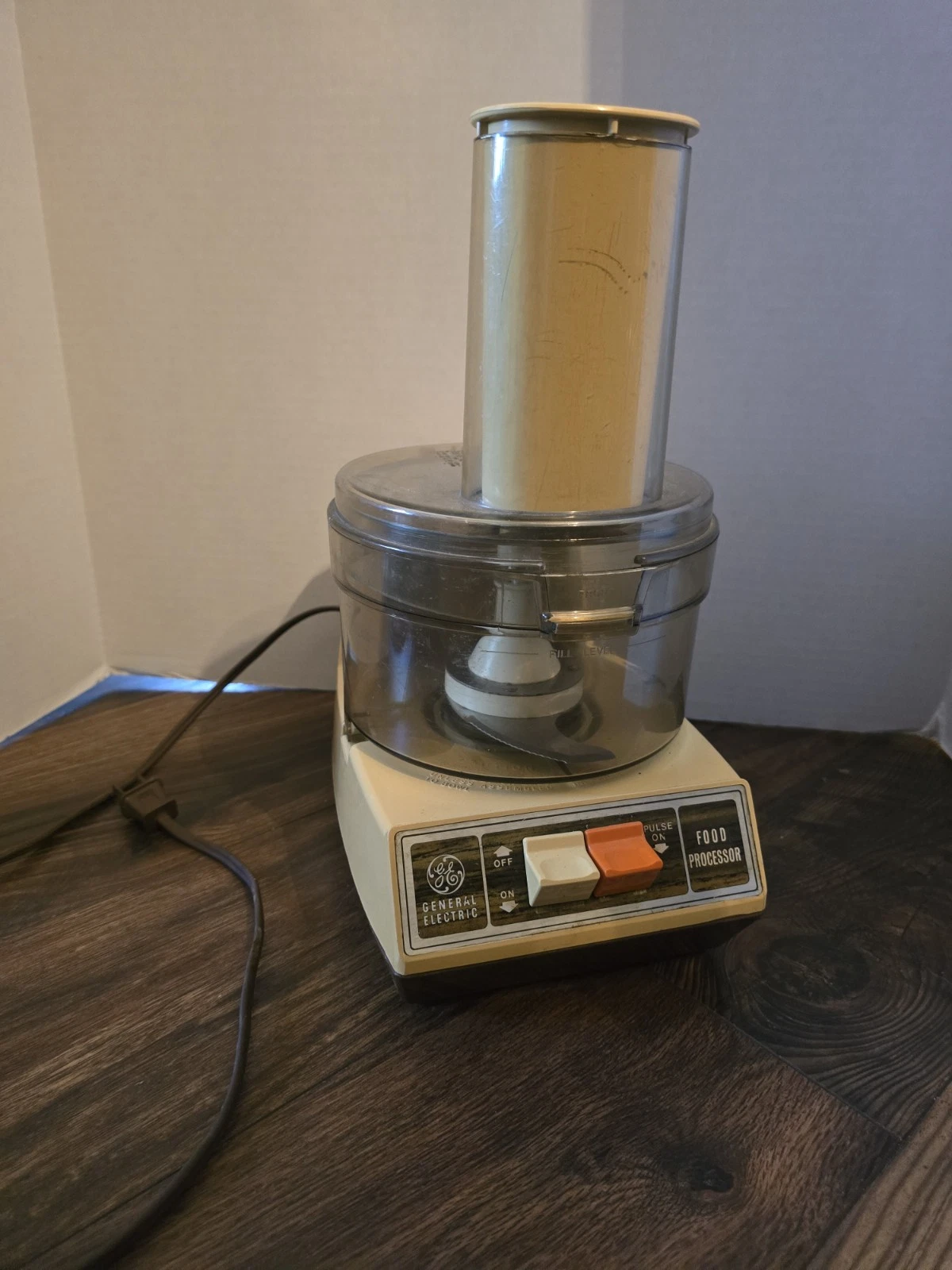 Vtg General Electric D1FP1D Full Capacity Food Processor Excellent Condition
Opens in a new window o