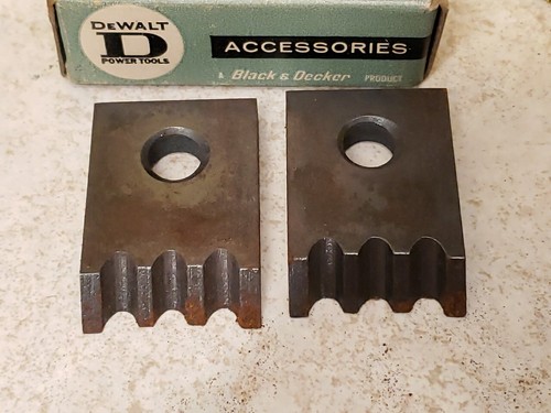 Vintage NEW Dewalt Black & Decker RT6483 Pair Two (2) Screen Molding Knives - Picture 3 of 6