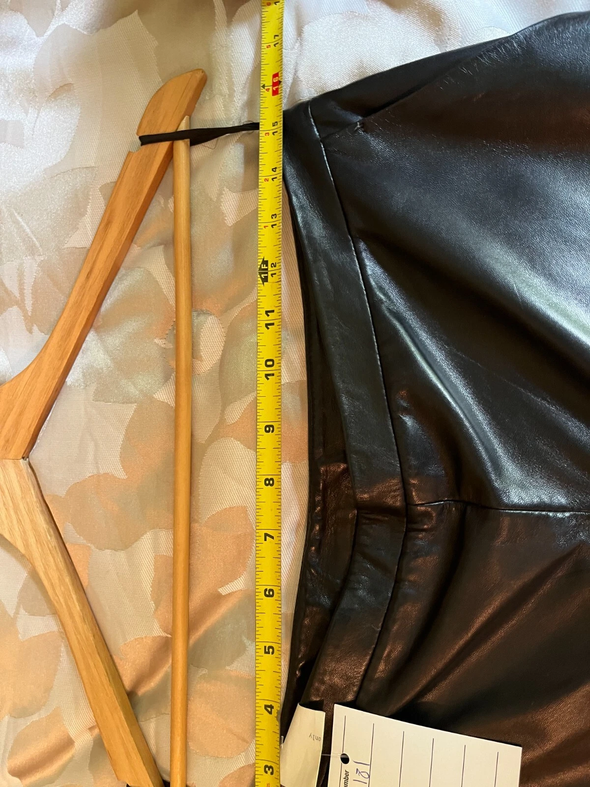 Pantaloni vintage Versace in pelle morbida con burro nero taglia 42