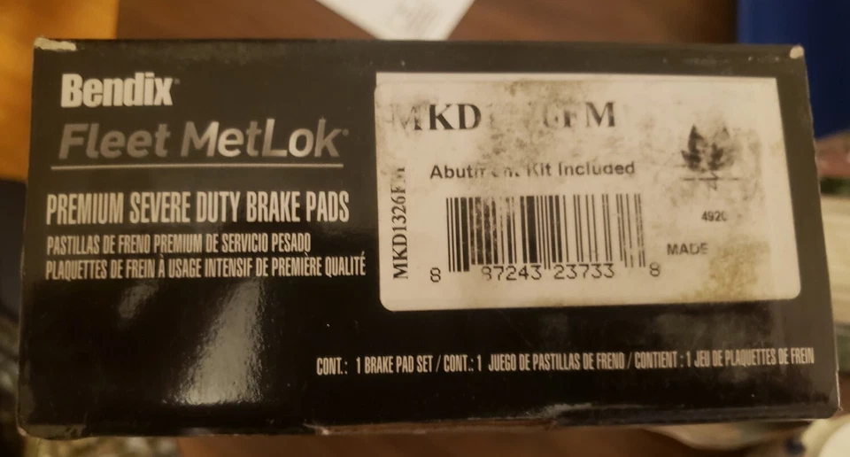 Pastillas de freno traseras Chrysler Town & Country Dodge Grand Caravan y Journey Ram C/V Foto 2 de 3