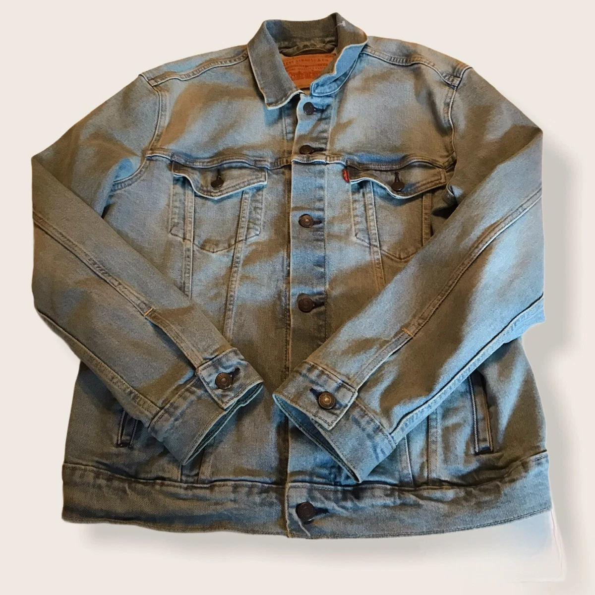 levi s men s Trucker jeans jacket size L light blue lightweight