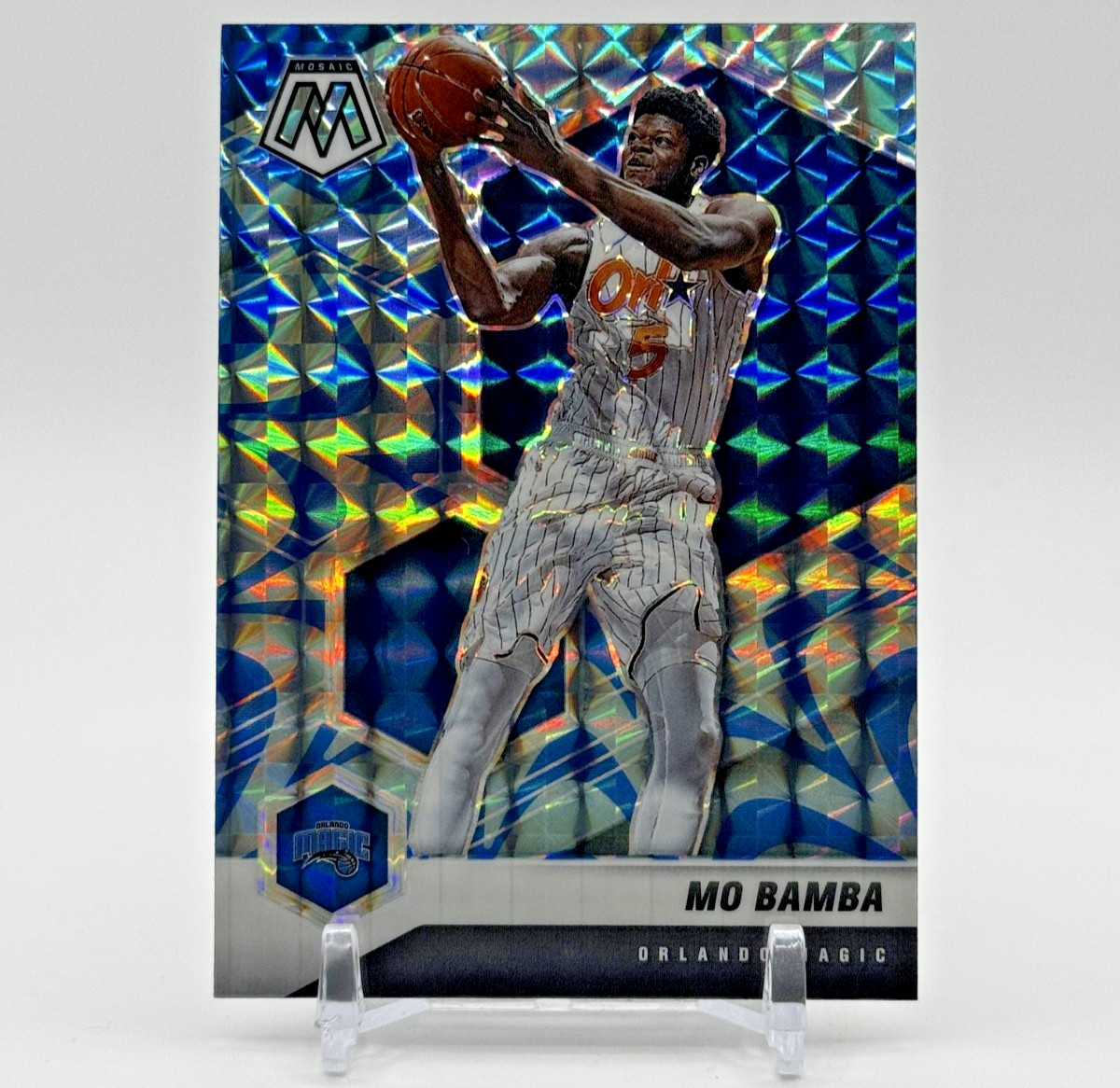 Mo Bamba 2020-21 Panini Mosaic #38 Reactive Blue Mosaic Prizm Magic NM