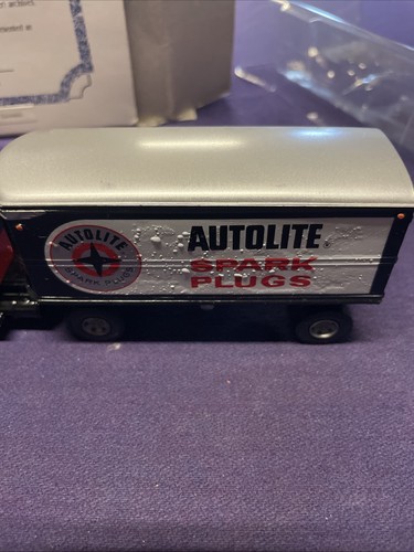 AMERICAN HIGHWAY LEGENDS 1/64 AUTOLITE SPARK PLUG TRK & TRLR - Picture 3 of 8