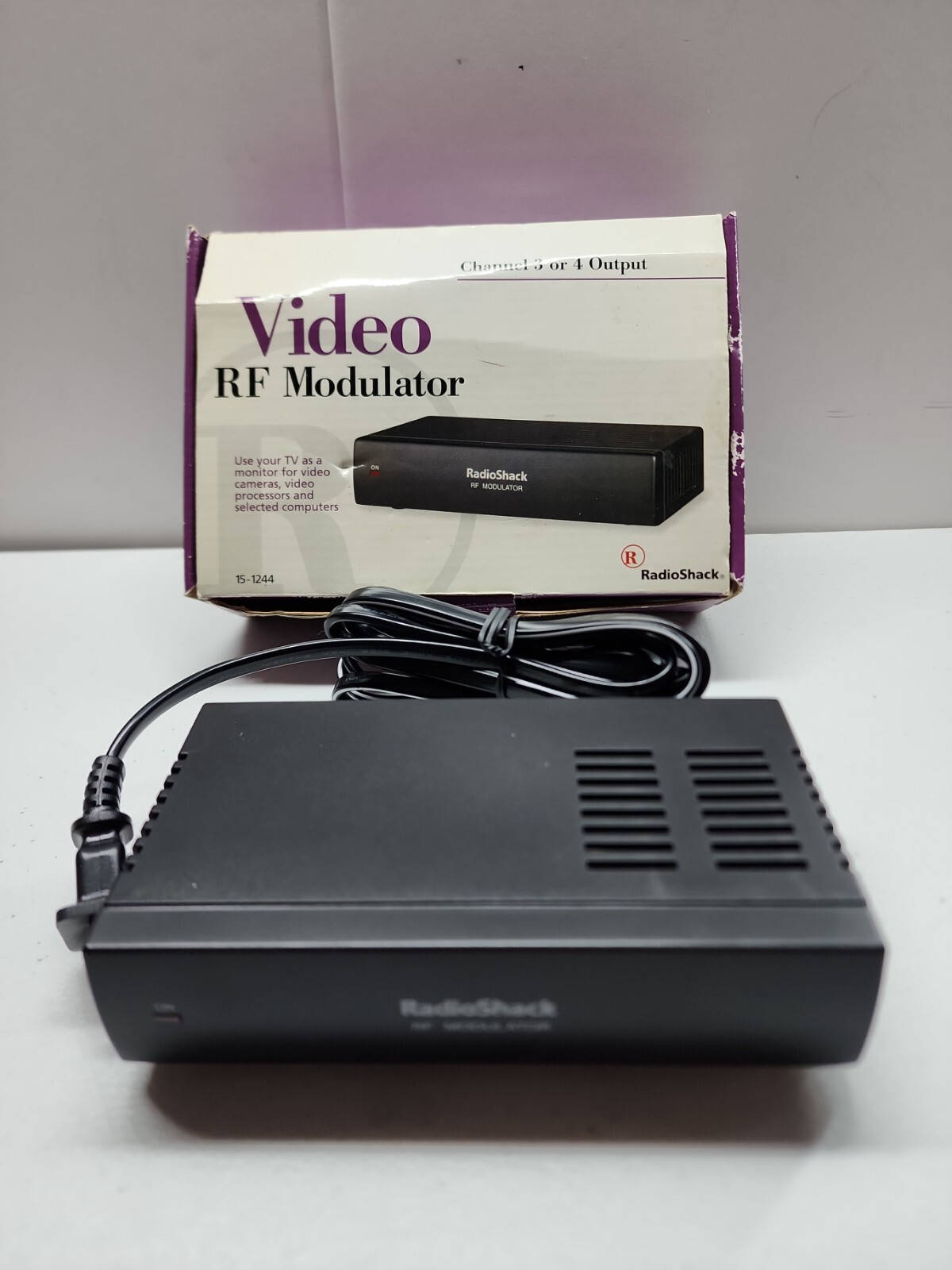Radio Shack Video RF Modulator Channel 3 or 4 Output 151244 eBay