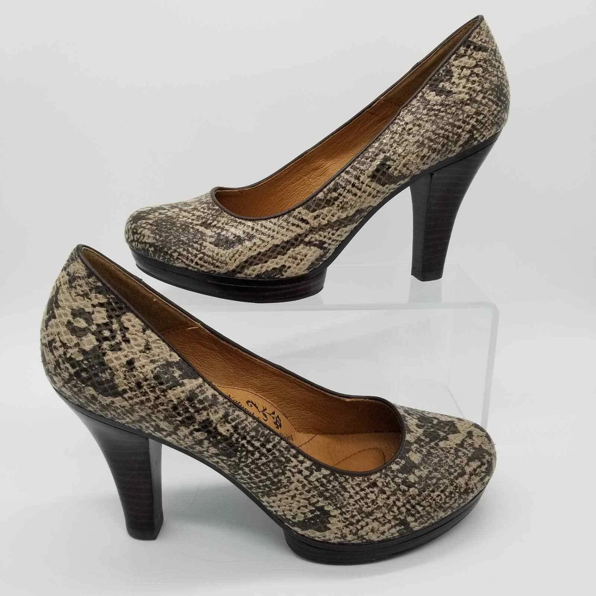 Sofft high heels hotsell