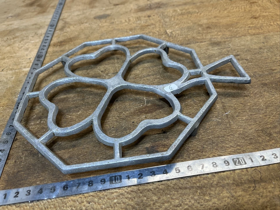 N. 6 Dessous repose plat aluminium outil cuisine ustensile décor vintage - Photo 2/4