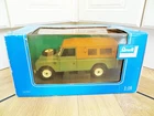 REVELL 28500 LAND ROVER 109 SERIES III SOFT TOP. GREEN. 1:18 MIB/BOXED