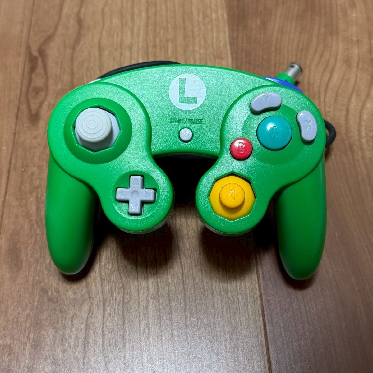 Club Nintendo Official Limited Luigi Green Blue Gamecube