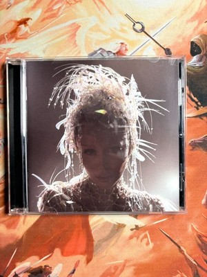 x1 Miley Cyrus Something Beautiful SIGNED Sea Blue CD Exclusive-  IN HAND