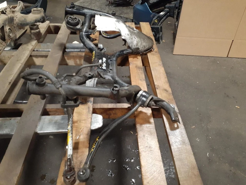 Crossmember/K-Frame Front Suspension Fits 95-01 BMW 740i 579579 Foto 2 de 3